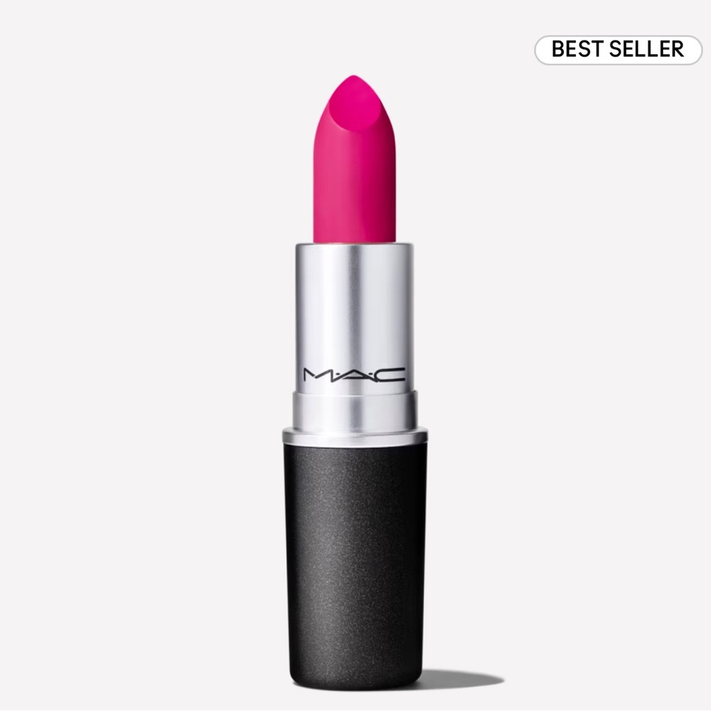 mac lipstick #19 “Flat Out Fabulous”
